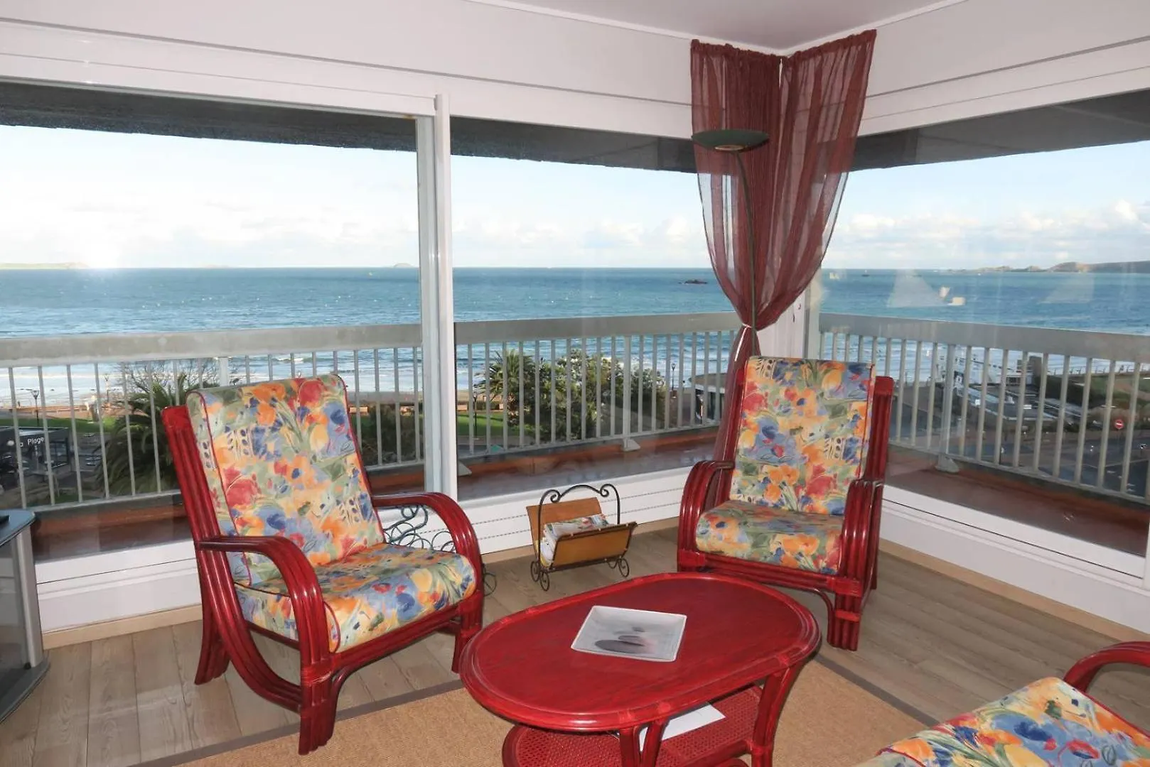 Apartment Appartement Vue Panoramique Mer Plage De Trestraou A Perros-Guirec - Ref 911