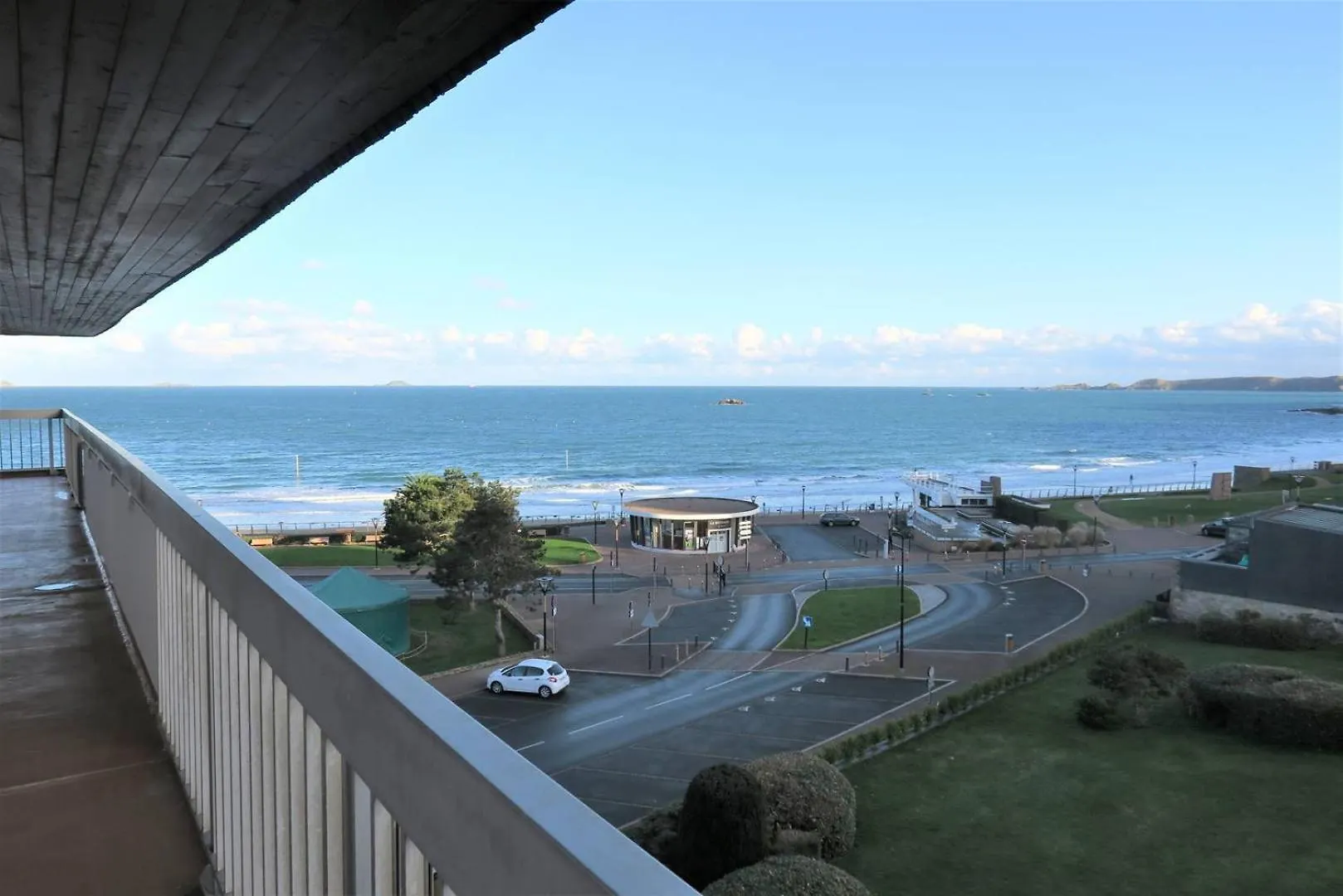 Appartement Vue Panoramique Mer Plage De Trestraou A Perros-Guirec - Ref 911 0*,  France